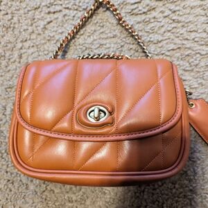 Coach pillow Madison 18 worn once. Canyon